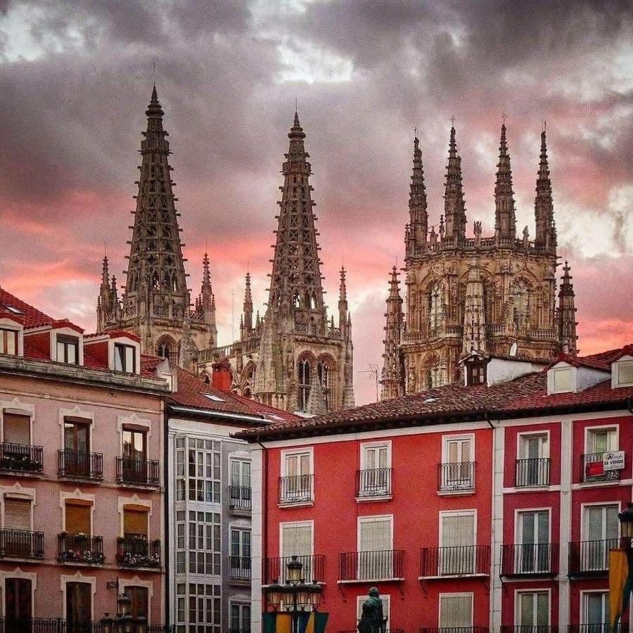 Ferienwohnung Vivienda En Perfecta Ubicacion Al Lado De La Catedral De Burgos Atuaire Exterior foto